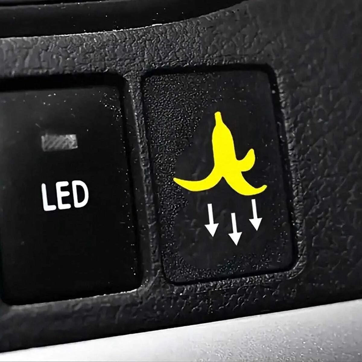 2 Stickers for Car - Banana Peel Button Sticker, Waterproof PVC Material, Suitable for All Vehicles, Waterproof PVC