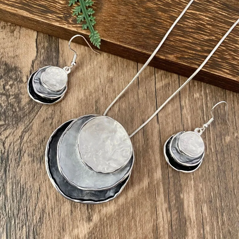3pcs Women's Round Element Retro Bohemian Style Pendant Necklace Earrings Simple Vintage Jewelry Suitable Daily Dates Vacations