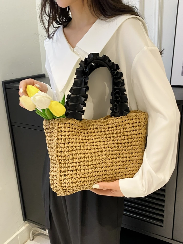 Versatile Bucket Bag Women's 2026 New Spring Summer INS Popular Woven Handbag Vacation Handheld Trendy Soft Polyester
