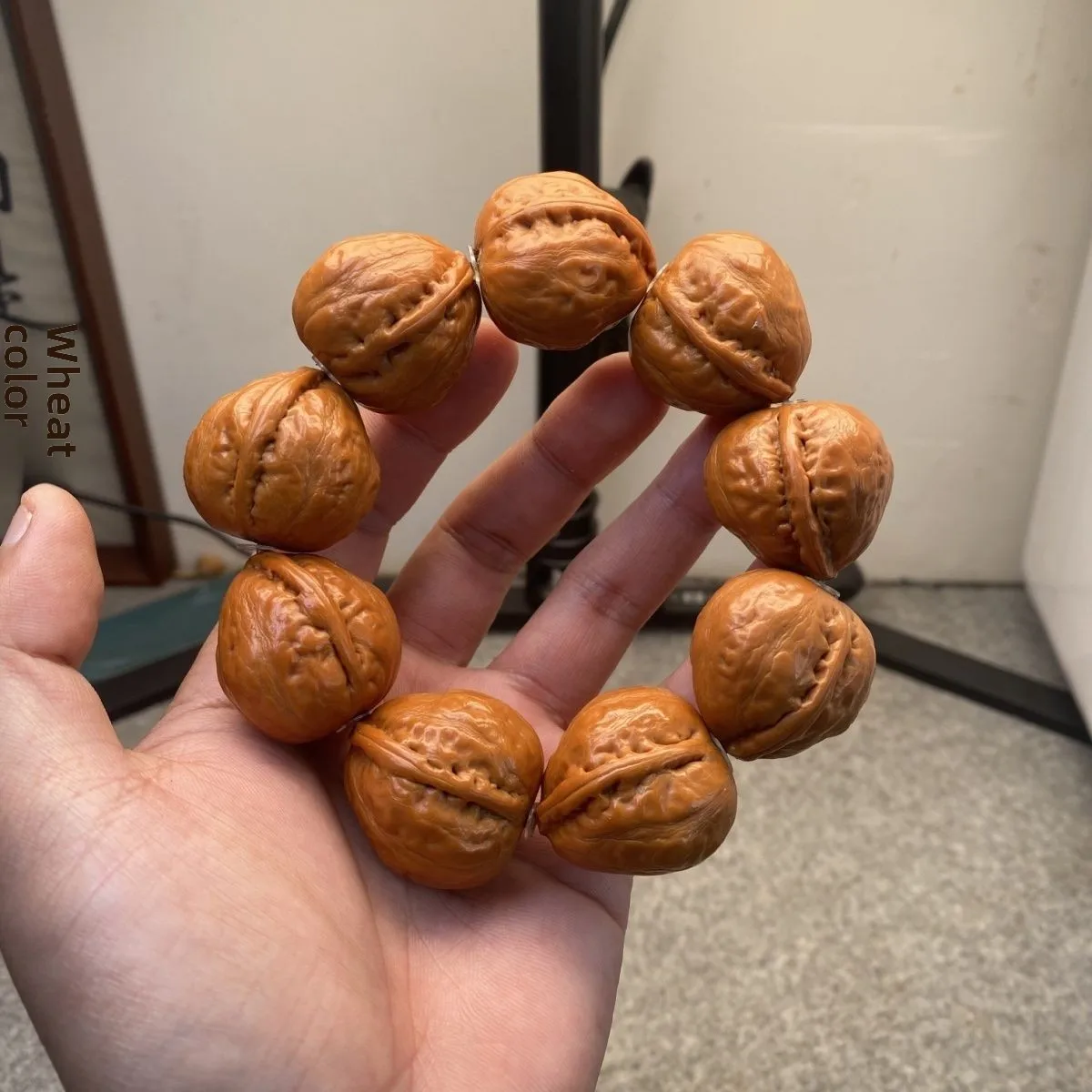 Chinese Style Lucky Peach Heart Shaped Small Walnut Beaded Bracelet 26mm Wenwan Blessing Bracelet For Good Fortune Wealth Prayer