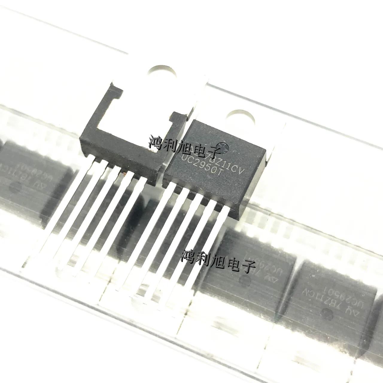 سائق UC2950T ، نصف بردغ ، 4 أ ، 2-خارج ، 5-دبوس ، 5 + علامة تبويب ، إلى-أنبوب ، 1-الكثير