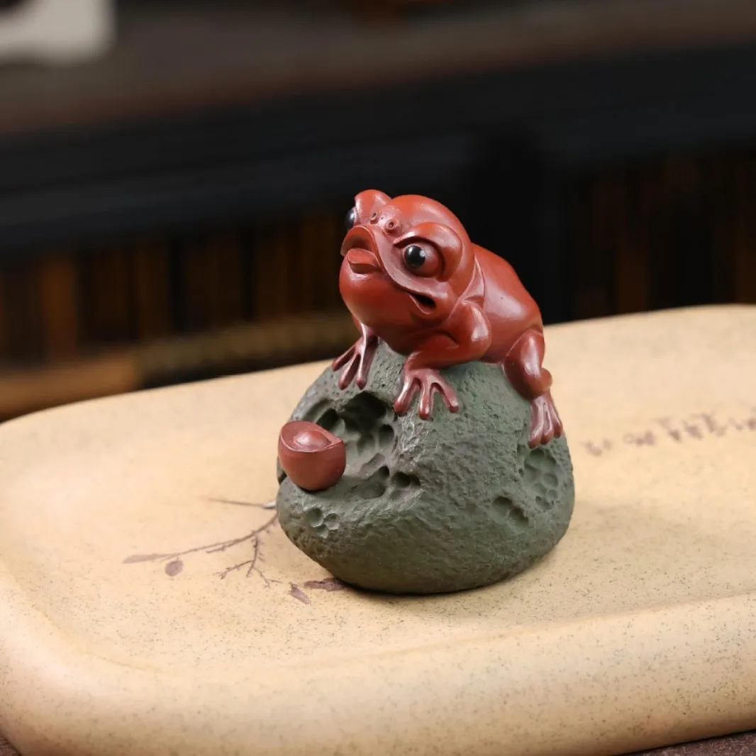 Purple Clay Pet: Auspicious Fortune Toad Ornament, Wealth-Attracting Golden Exquisite Handmade Toad, Creative Tea Accessory