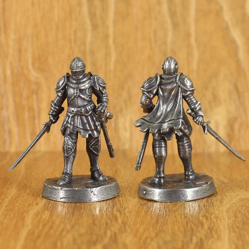 Figurki pancernych wojowników Vintage Solid Cupronickel Model żołnierza Kreatywne miniaturowe ozdoby Akcesoria Elementy do gier planszowych