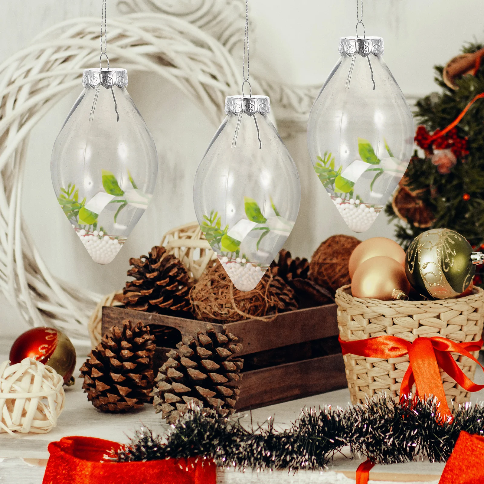 

8Pcs Small Light Bulb Candy Containers Bulb Shaped Clear Bottles for Wedding Christmas Party Favors Decorative Treat Jars
