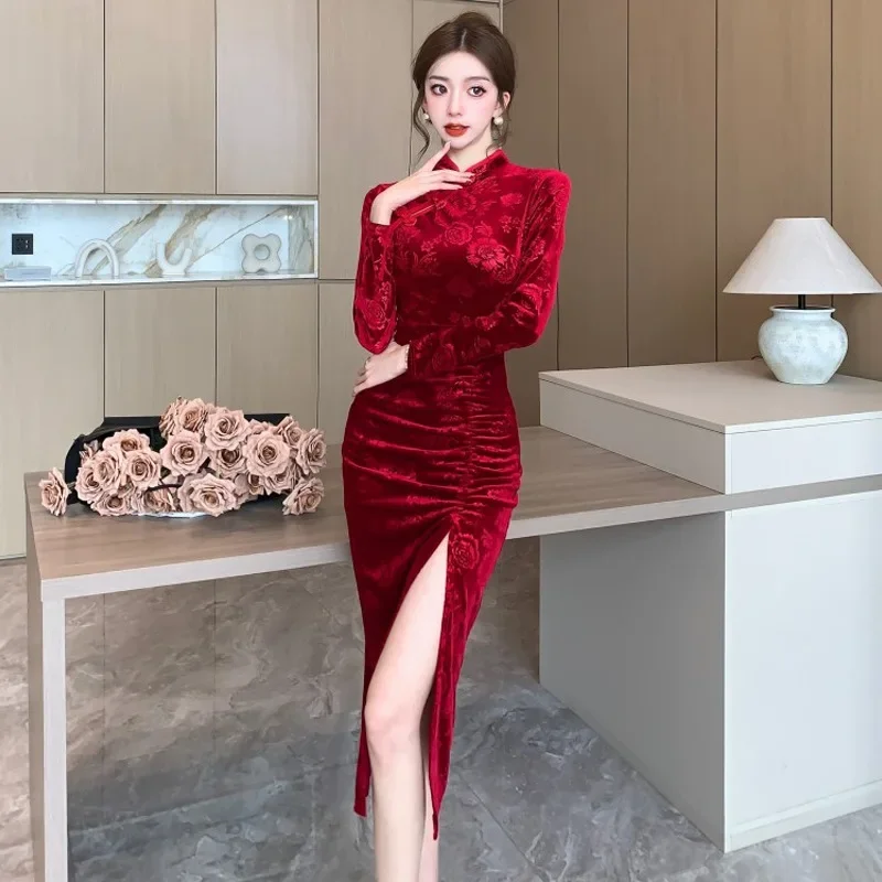 

Улучшенное длинное платье Cheongsam, осень/зима 2024, элегантное молодежное золотое бархатное платье Ципао с длинными рукавами в стиле ретро