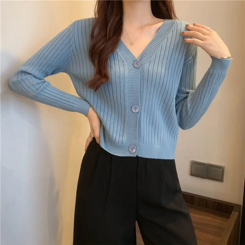 Sweet Women\'s 2024 Autumn Winter New Patchwork V-neck Button Screw Thread Fashion Solid Color Versatile Knitted Long Sleeved Top