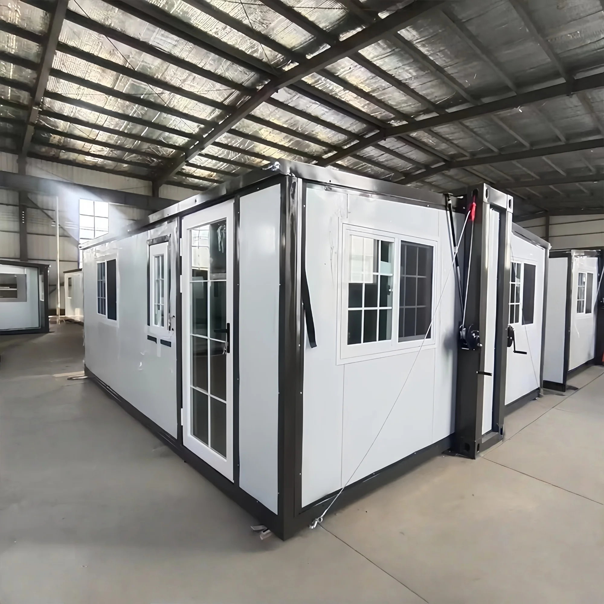 منزل حاوية قابلة للطي حديث 20FT 40FT قابل للتوسيع فيلا مسطحة الجدة مع 2-3 غرف نوم للاستخدام في المتجر