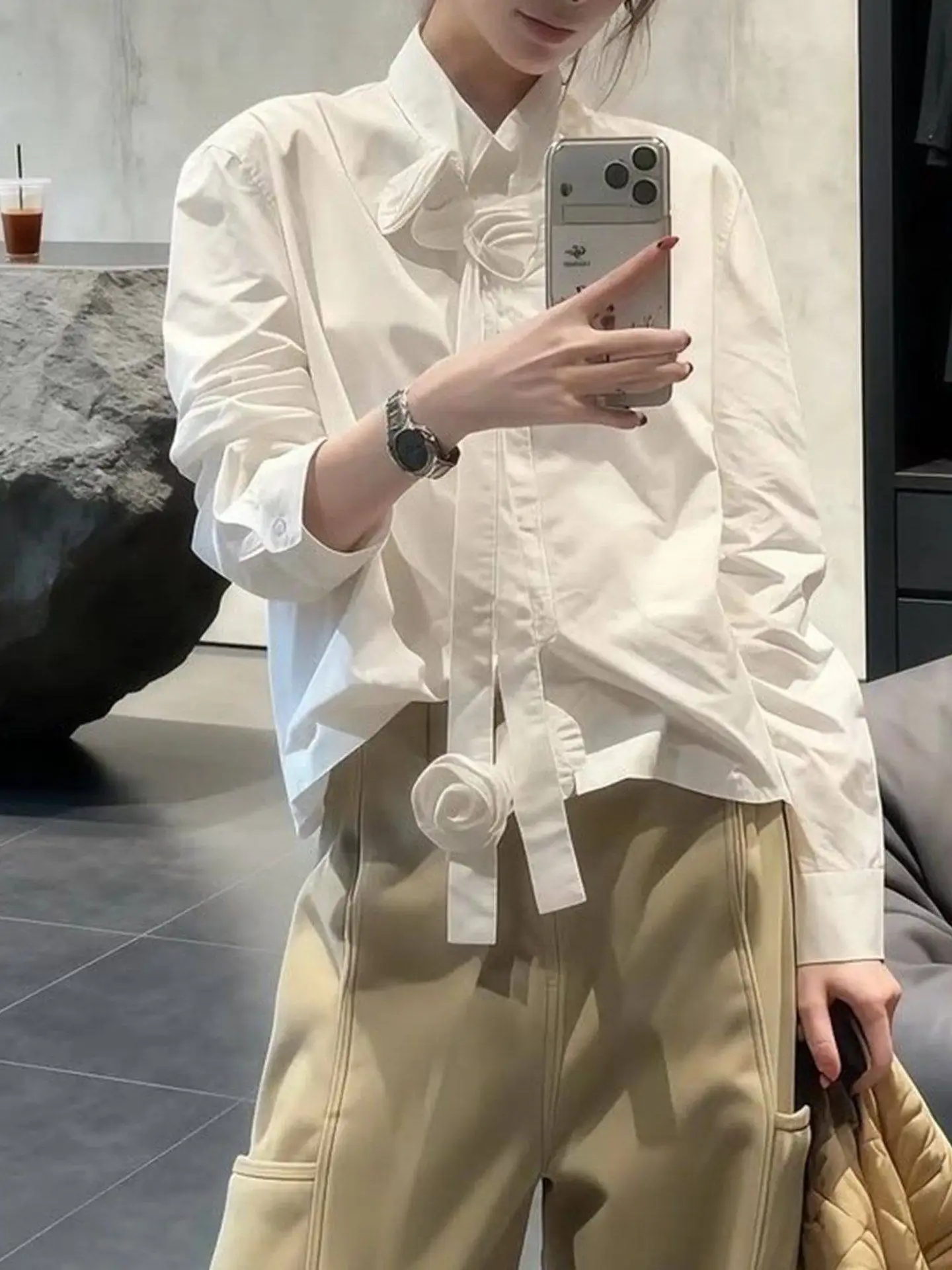 

Elegant White Long Sleeve Shirt Women's Stand Collar Floral Sash Fashionable Base Layer Top Korean Style Commute Wind