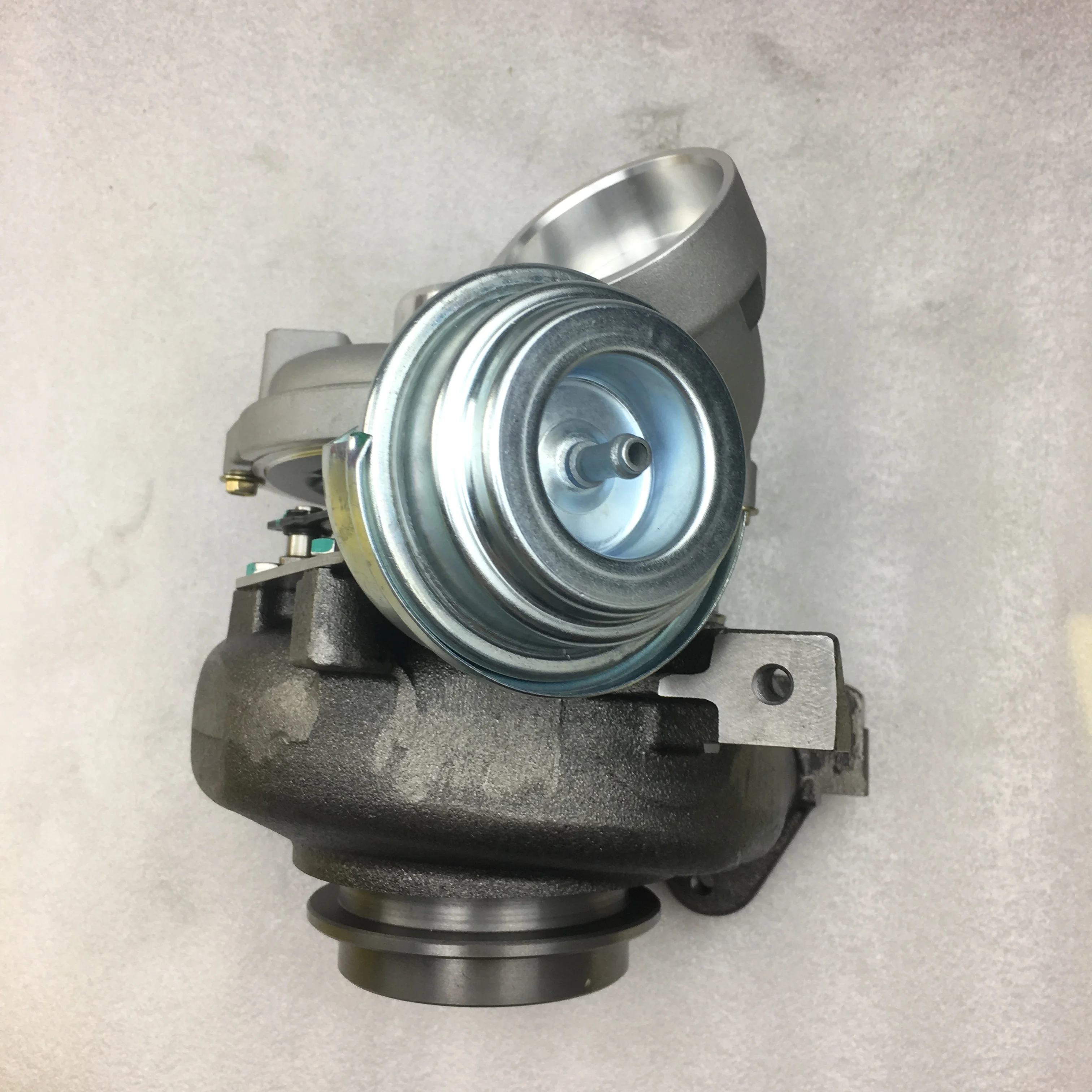 Turbocharger 715910-0002 for Mercedes Benz E270 W210 W163 OM612 2.7L E/M-Class 6120960599 A6120960599 715910-0001