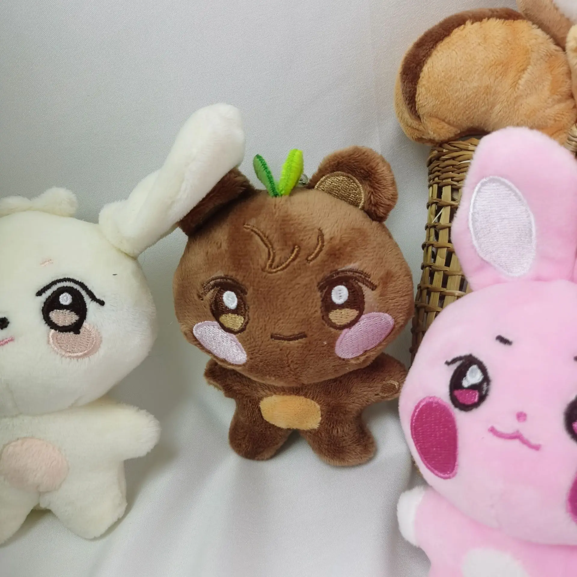 Kpop Aniteez Kawaii الحيوانات المحشوة Plushies لعبة ديكور غرفة Hongjoong Seonghwa Yunho Yosang San Ming Wooyoung Jongho Plush