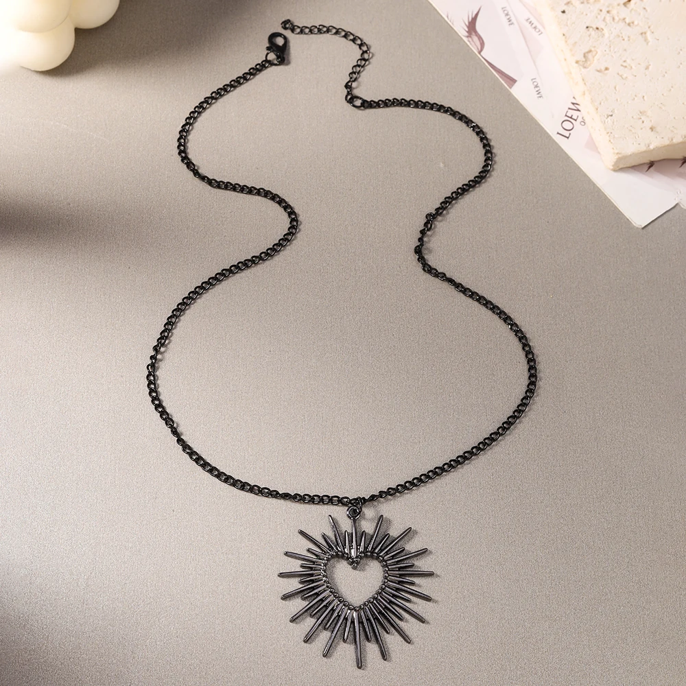 Aihua Hip-Hop-Halskette mit Herz-Sonnen-Stern-Anhänger in Gunmetal-Schwarz für Damen und Herren, Punk-Halskette mit schwarzem Seil, Choker, Halsschmuck, Geschenke – Detail 5