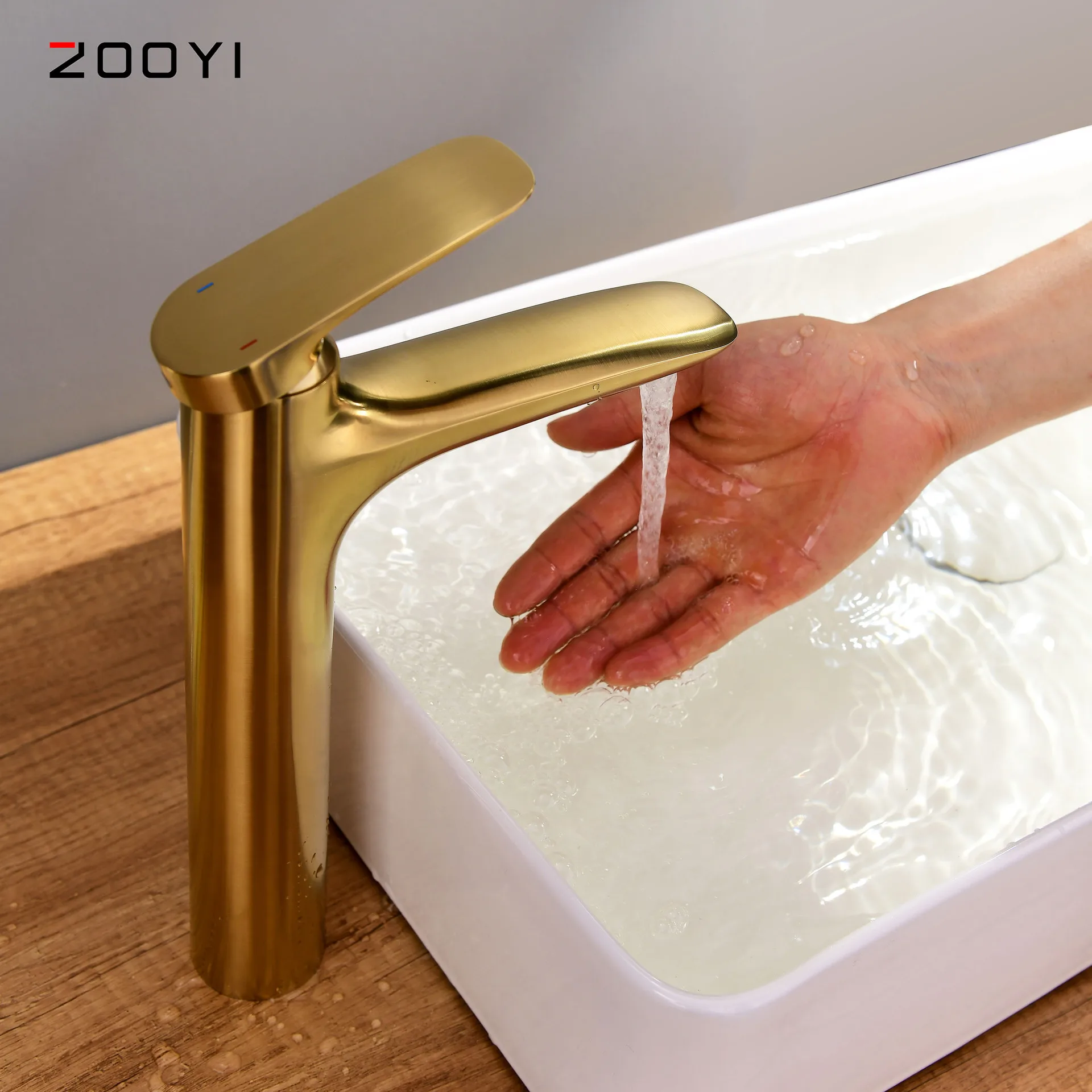 

Gold Luxury Brass Bathroom sink faucet Modern High quality Copper Lavabo faucet Hot cold water washbowl Tap One Hole One Handle