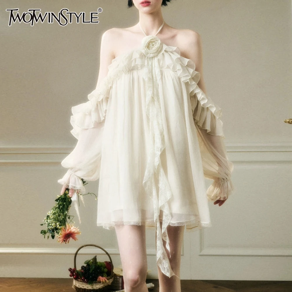 

TWOTWINSTYLE Solid Loose Spliced Fungus Folds Elegant Dresses for Women Halter Half Sleeves Patchwork 3D Flower Dress Female New