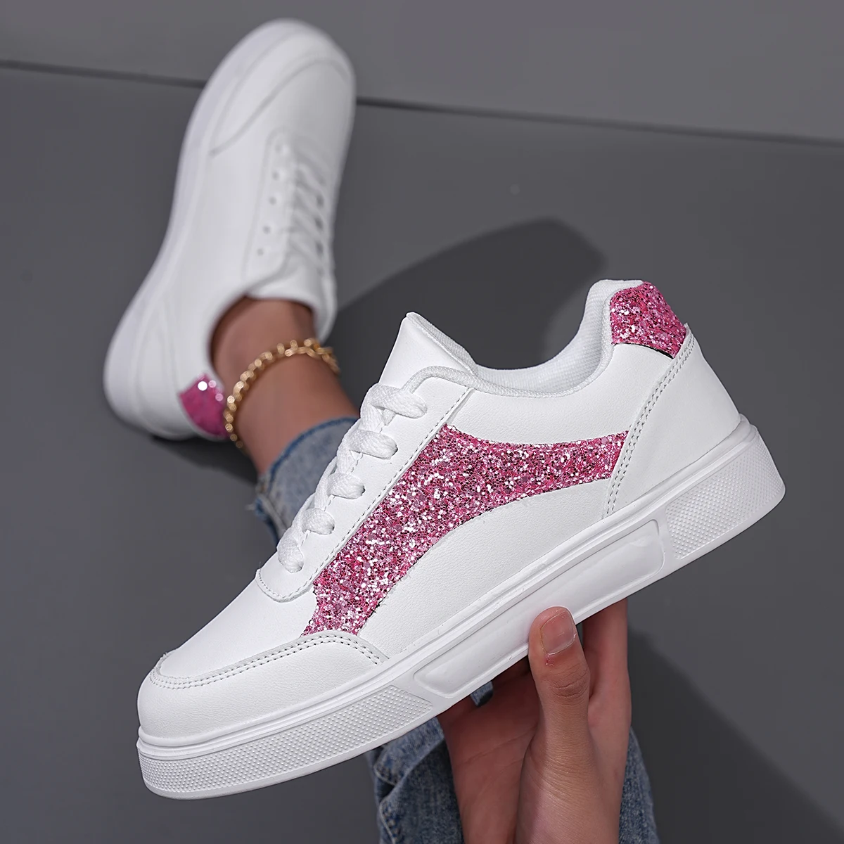 

New Stylish Women Skateboard Sneakers Rose Gold Running Sport Shoes for Girls Comfortable Spring Outside Street Walking Trainers