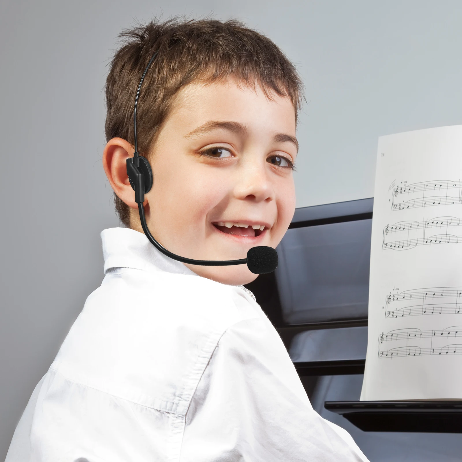 

Singer Star Pretend Play Accessories for Kids 2Pcs Toy Microphones with Headset Star Themed Costume Props for Ages 3-5