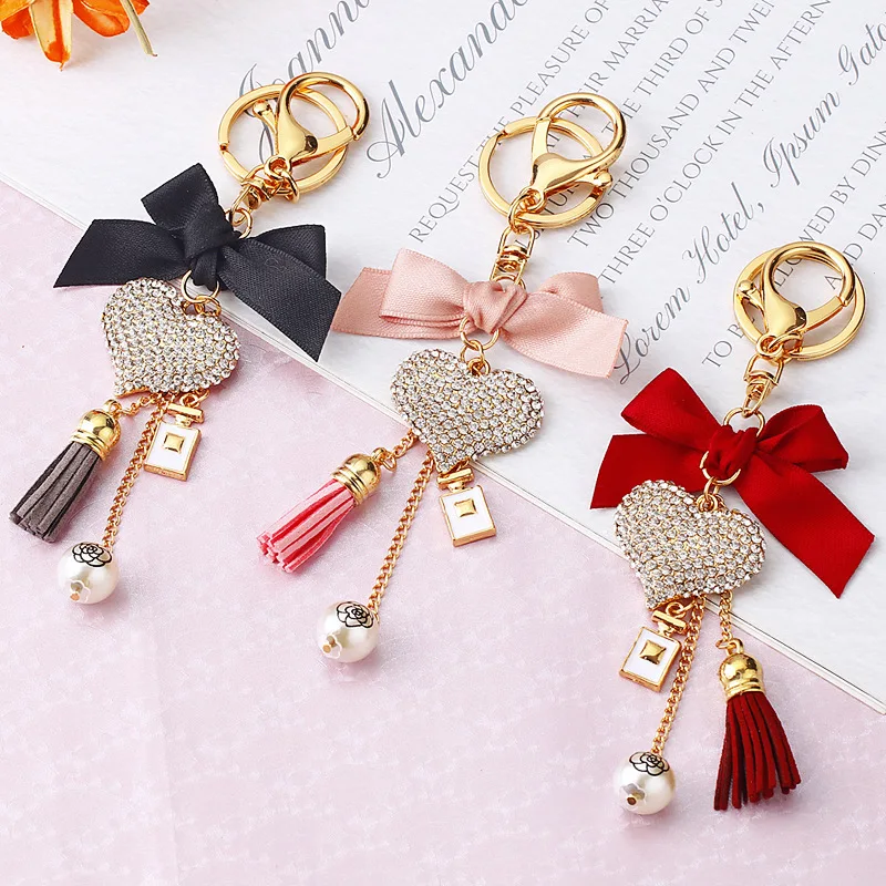 Luxury woman jewelry Pearl alloy bag pendant keychains ring bow tie pendant keychain accessories Key Chain for bags