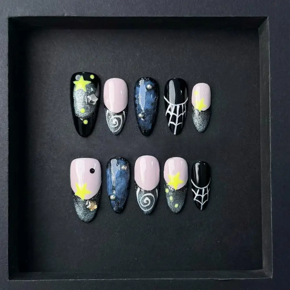 

10pcs Gradient Glitter Black French False Nail Mysterious Yellow Star Pattern Press On Nails Cool Spider Web Fake Nail Halloween