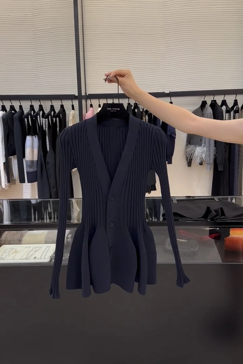  Sle V-Ne Knitwear Women's Autumn Winter New Flower Bud Hem Design Single Buttoned Top Ins Long Sve  Color
