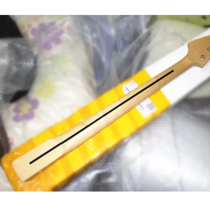 20 Frets Maple Electric Bass Guitar Neck 4 Strings Rosewwood Fingerboard Glossy Paint Customized Guitar Accessories Parts