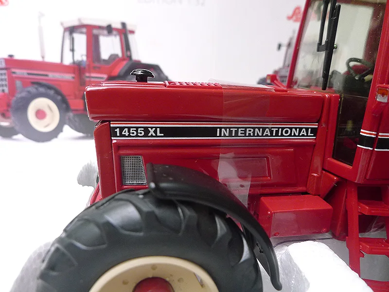 1:32 Scale CASE IHC 1455 XL Concept Tractor Model Agricultural Machinery Gifts Souvenir Toys