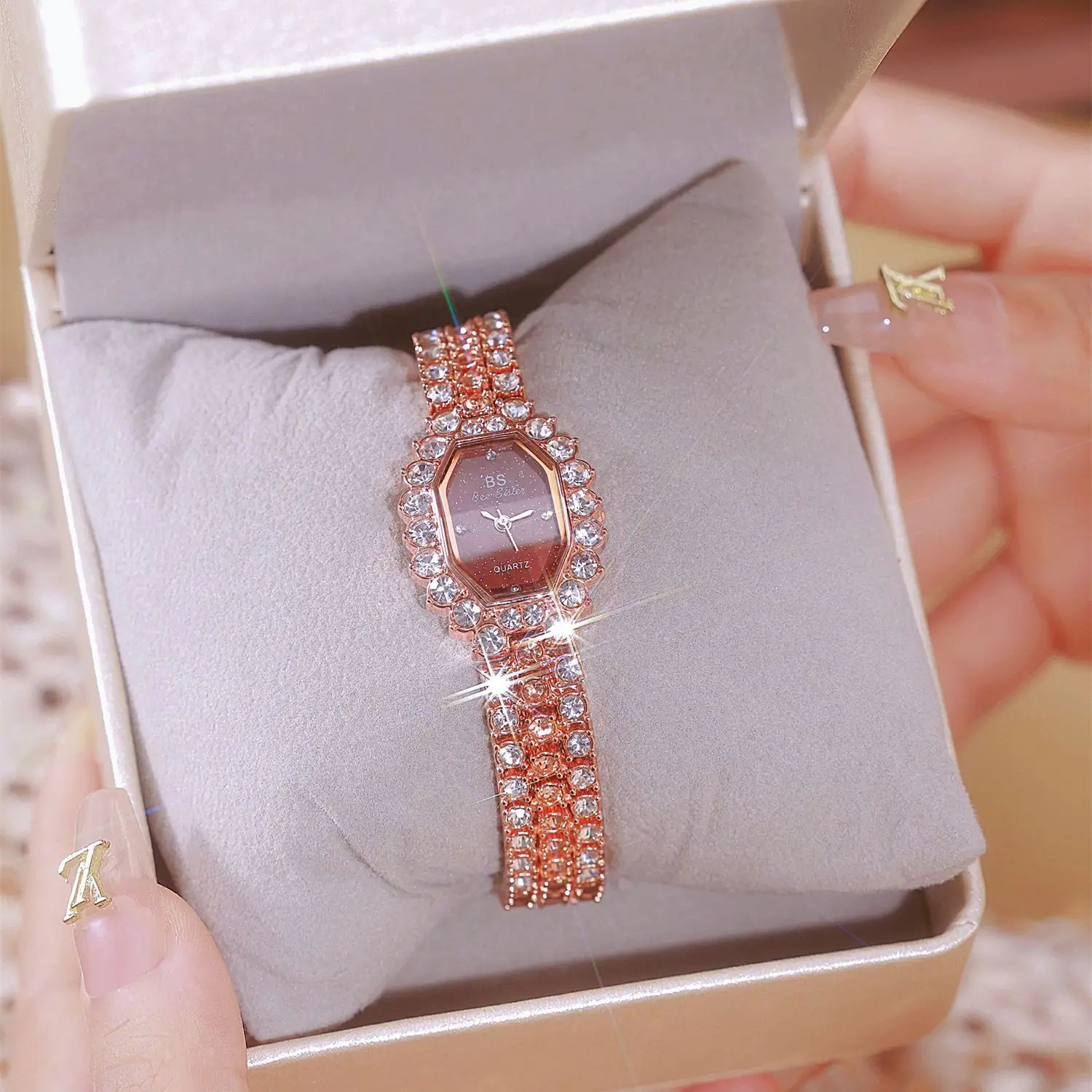 UTHAI Fashion Women Watch Brand Light Luxury Summer Green Sparkling Pink Full Diamond Rose Gold Waterproof Ladies Bracelet Watch