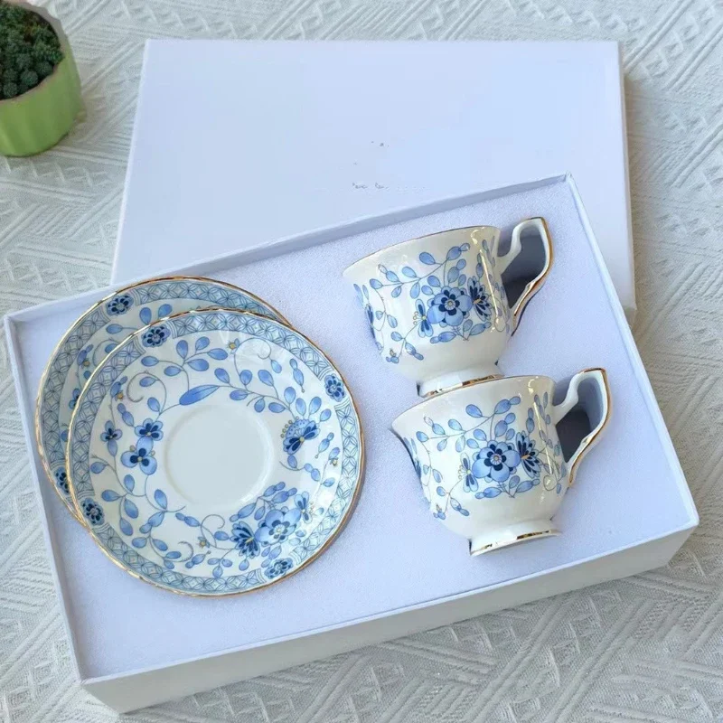 European Bone China Lovers Coffee Cup Dish Set Household Pastoral Afternoon Tea High-end Tableware Italian Tea Set Gifts Mugs