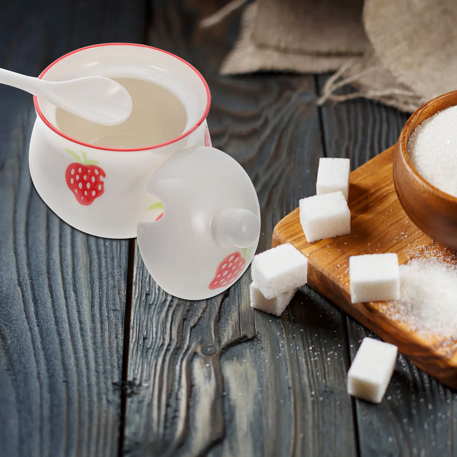 

1Set Strawberry Seasoning Jar Ceramic Sugar Holder Kitchen Storage Simple Design Lid Freshness Preservation Ceramic Salt Holder