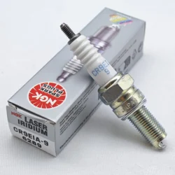 1pcs NGK Laser Iridium Spark Plug CR9EIA-9 CR8EIA-9 is applicable to Z1000 old ZX-10R Ninja10R Benali 600