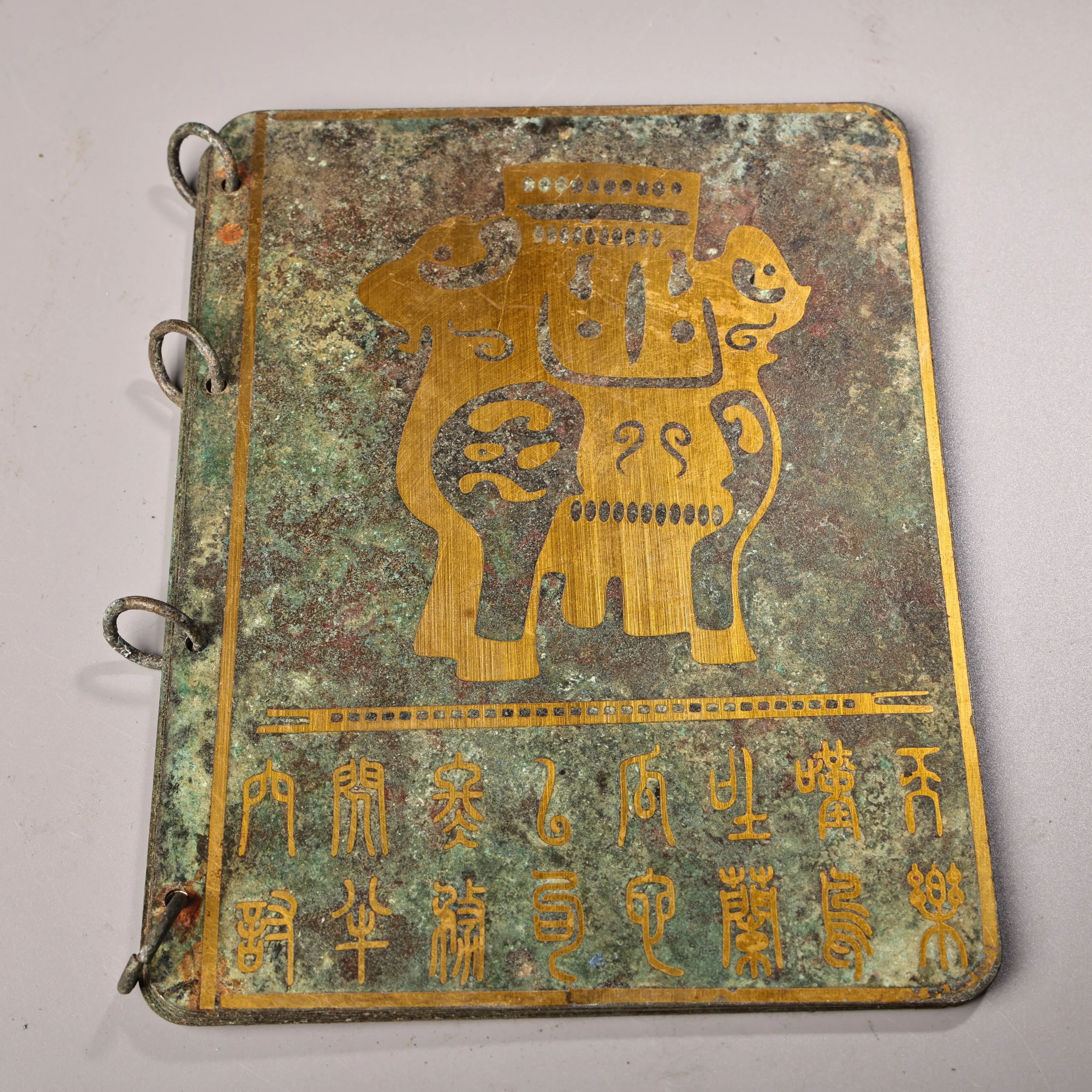 Tibet Folk Old Bronze Ware nscription Inscription Engraving patterns Old scriptures Ancient bronze script Worship Hall