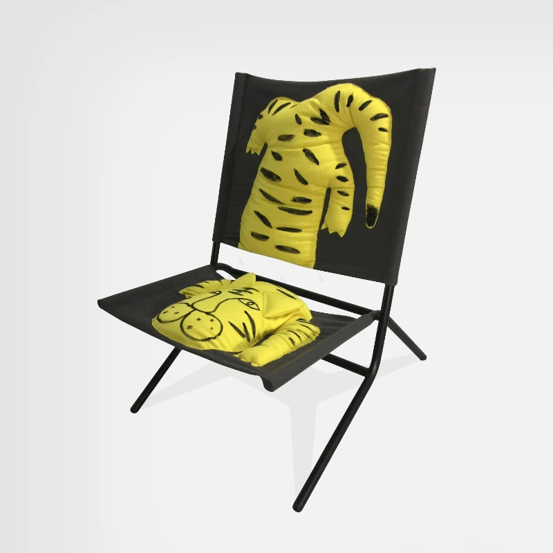 

Sofa chairs, dining chairs, iron fabric, home coffee shops, living rooms, Nordic hand drawn tiger, personality