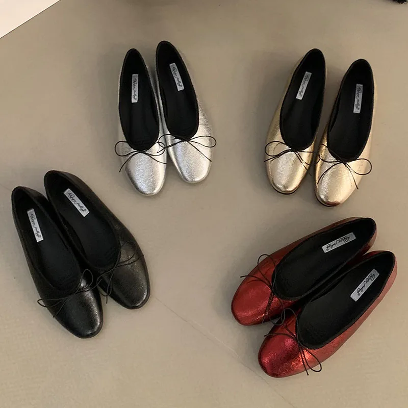 2024 Red Sliver Women Flat Shoes Brand Designer Mary Janes Shoes Woman Round Toe Japanned Leather Flats Vintage Loafer Mujer