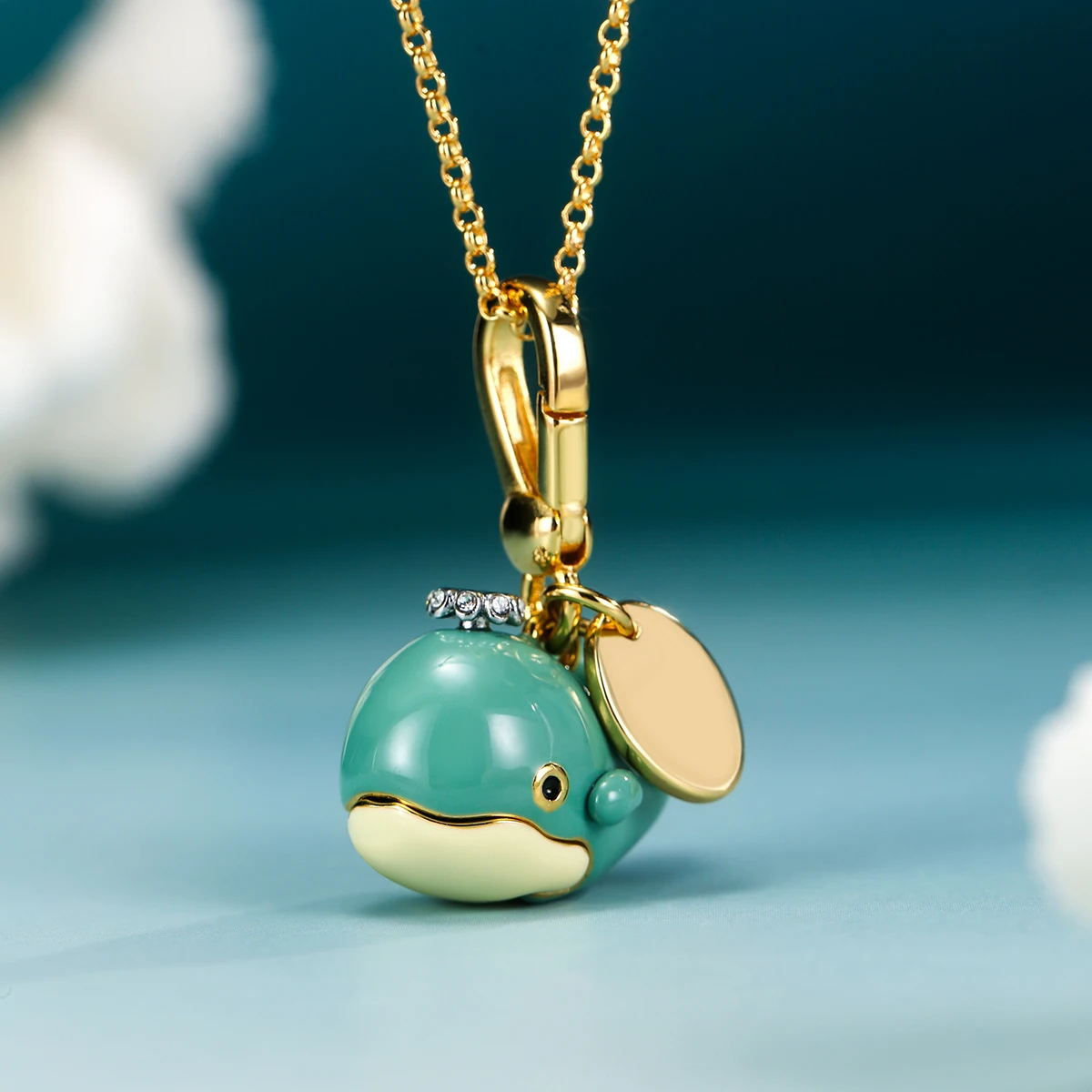 

1Pc Exquisite Stylish Enamel Openable Whale Pendant,Black Puppy And Blue Whale Necklace Pendant Bag Charm For Women,Christmas