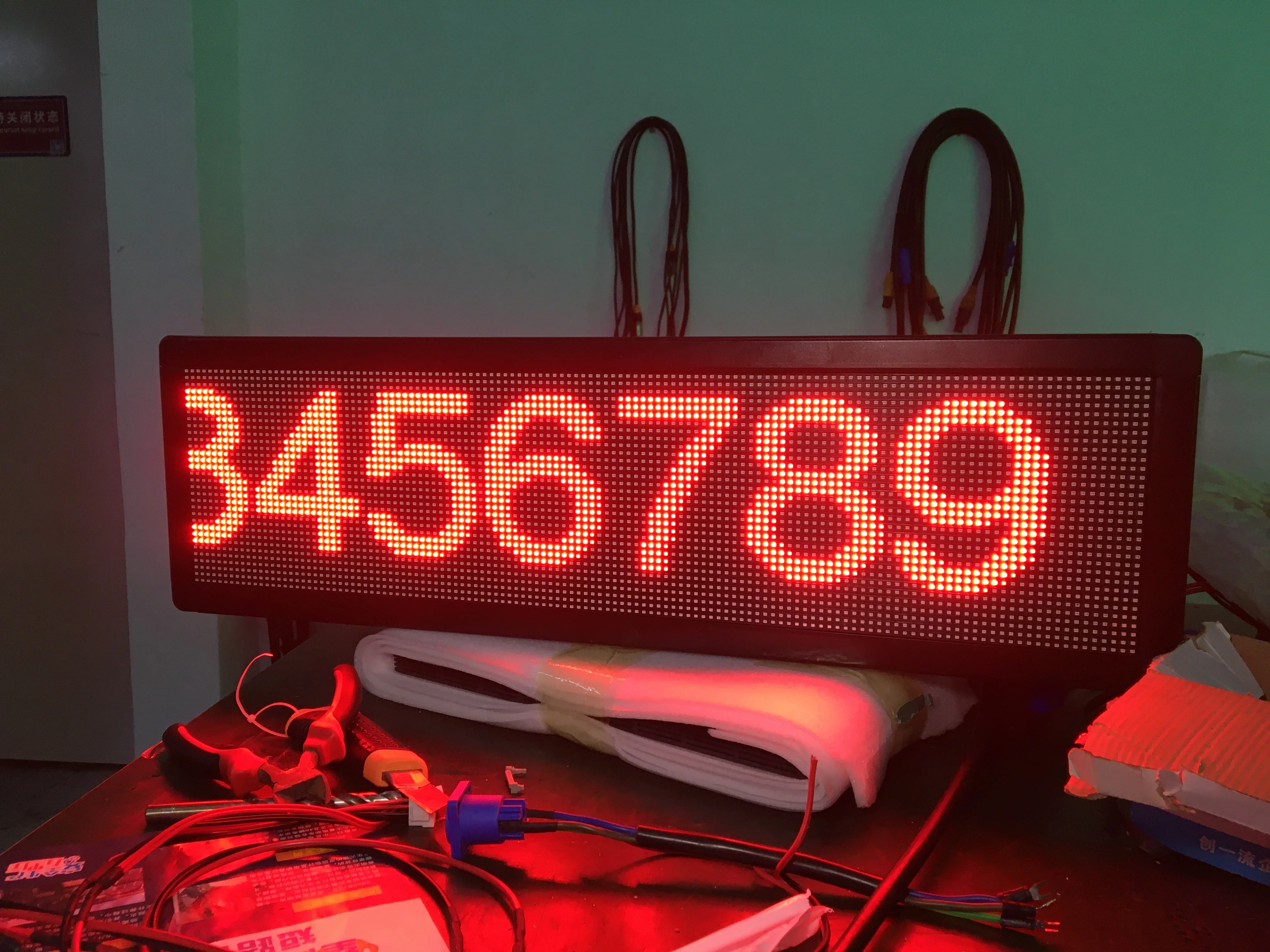 Pixel pitch 8mm P8 Outdoor LED Screen Display Module 320x160mm 5Scan FULL Color SMD waterproof 64×32dots LED panel - Image 2