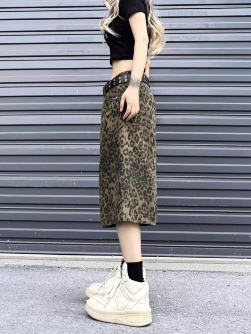 Vintage Leopard Print Design Seven-point Trousers Street Personality Trendy Jeans Shorts Women High Street American Fashion Jean