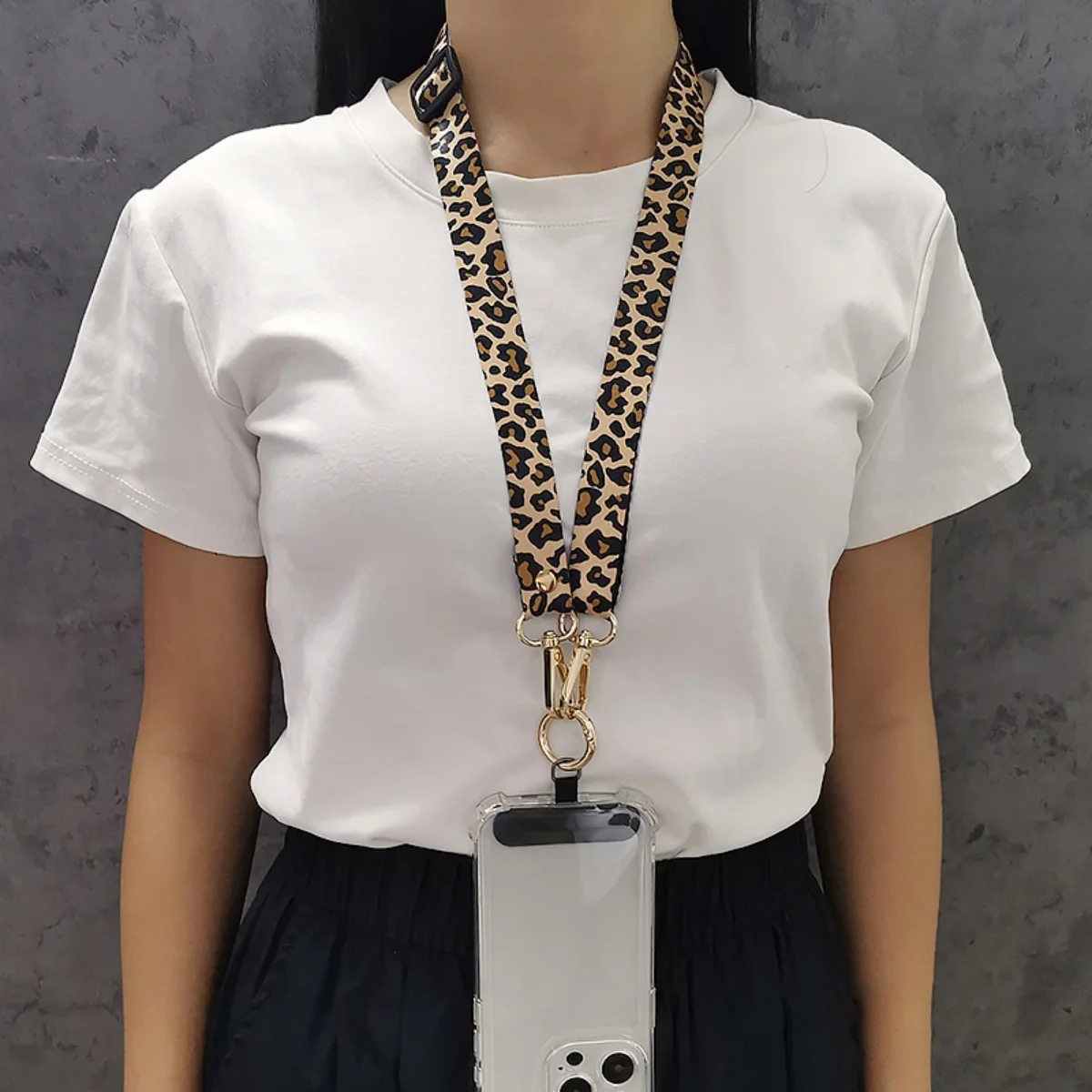 Stylish Leopard Print Phone Lanyard Shoulder Strap