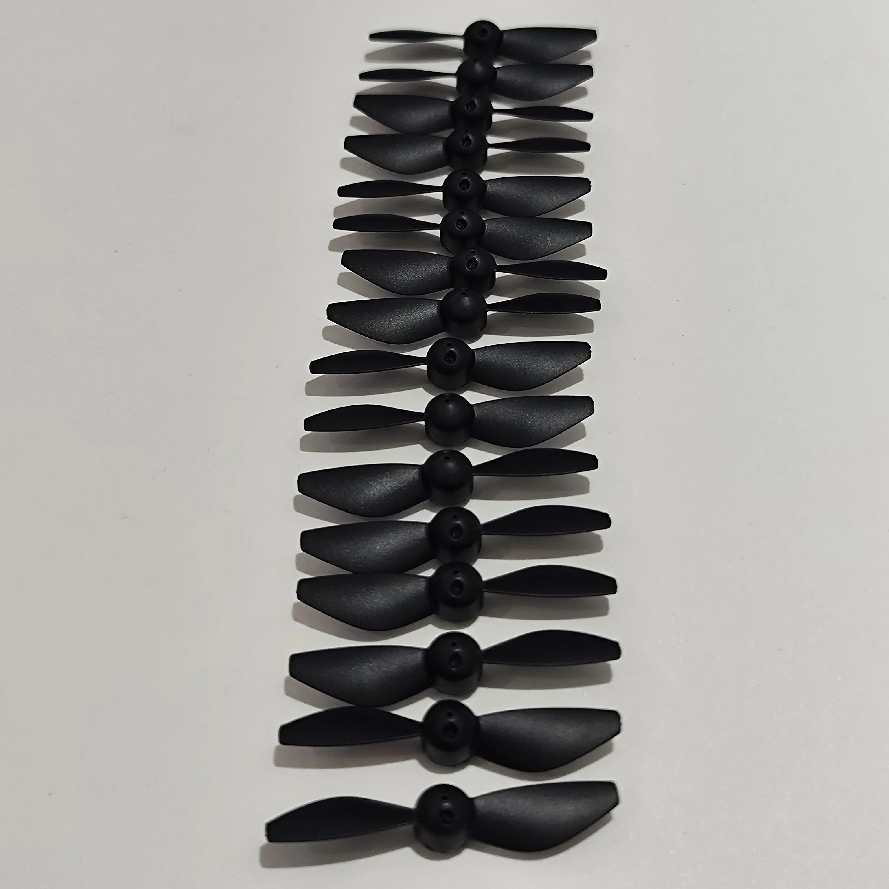 16PCS D16 Mini Dron…