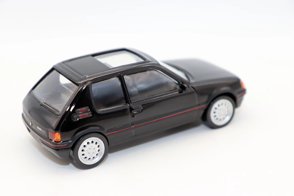 NEW 1/43 Scale  205 GTI Diecast Toy Car Models For Collection Gift