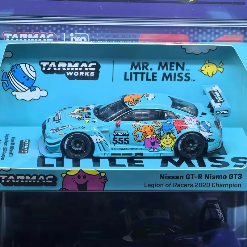 Modelo pintado con grafiti a escala 1:64, GTR R35 Nismo GT3 # 555, réplica en miniatura de coche de aleación fundida para colección.
