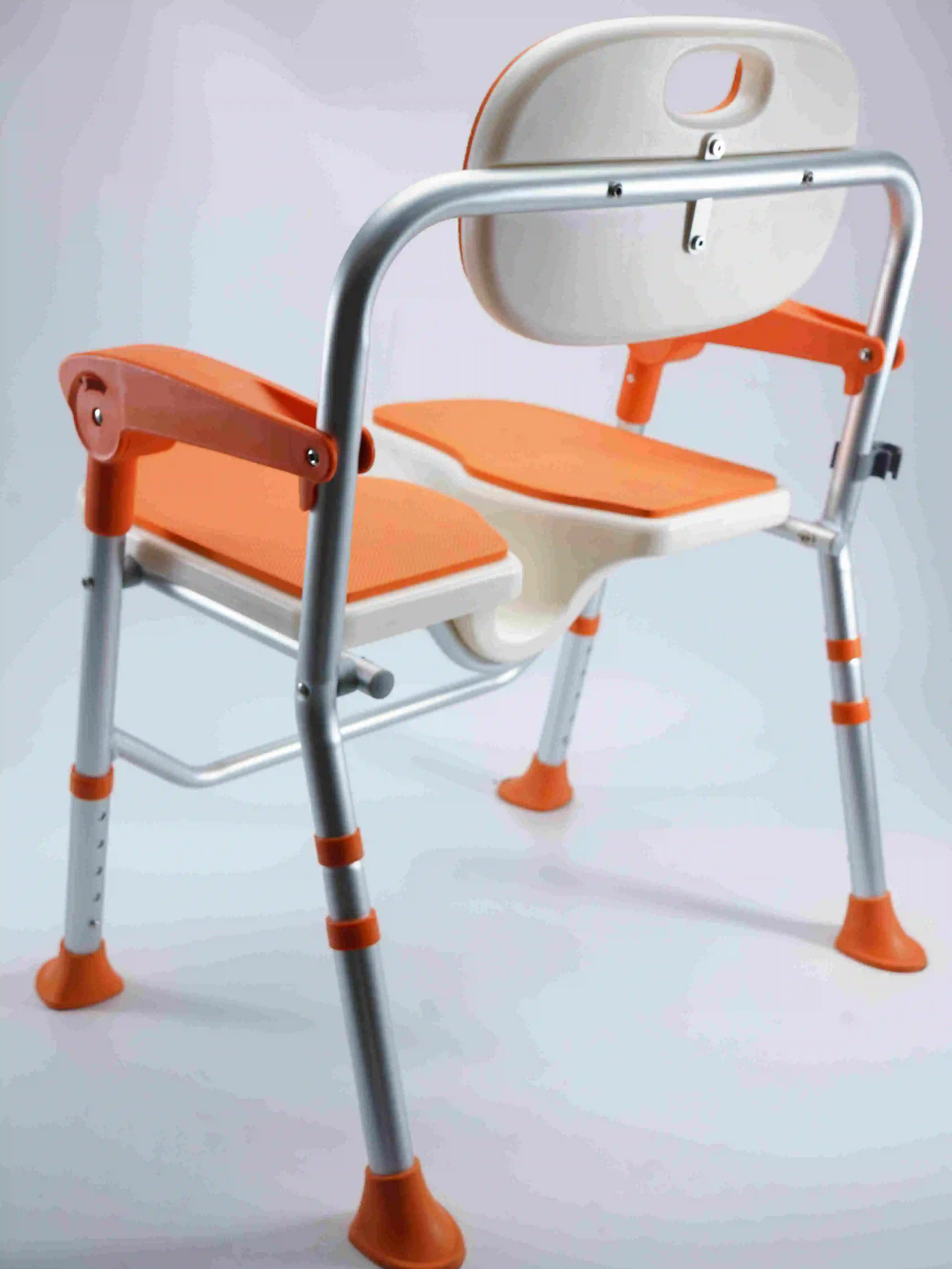 كرسي حوض استحمام مدمج قابل للطي وخالي من العوائق، حمام مستقل لمستلزمات العلاج لإعادة التأهيل