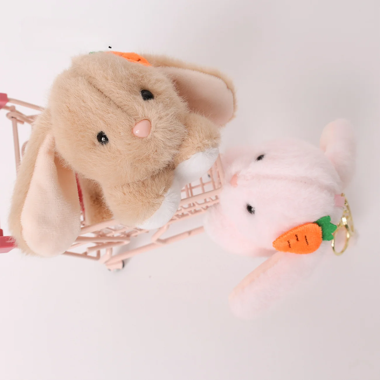 Simpatico peluche Kawaii peluche coniglio carota portachiavi zaino ciondolo peluche bambola coniglio ciondolo chiave giocattolo per bambini di piccole dimensioni