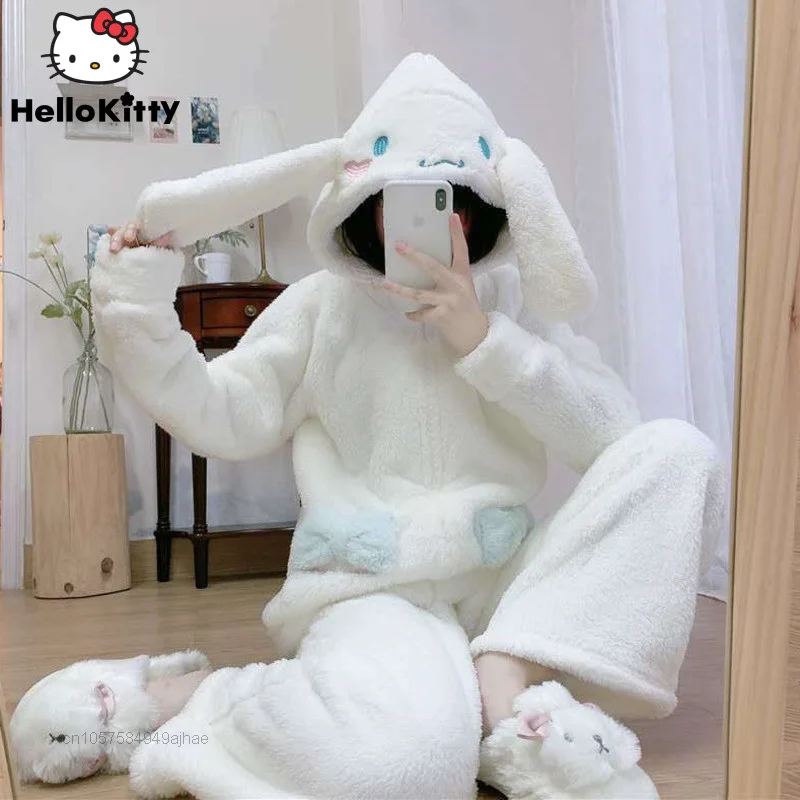 

Sanrio Home Clothes Kawaii Cartoon Cinnamoroll White Velvet Pajamas Plush Hooded Cardigan Top Loose Pants Women Soft 2 Piece Set