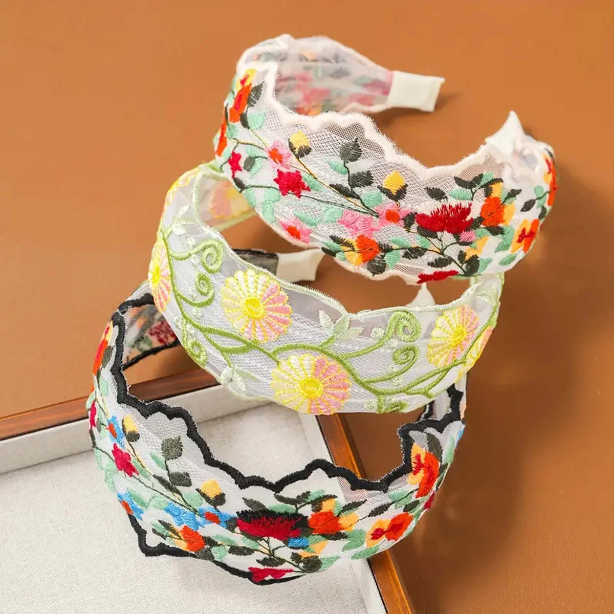1pc Sommer Stickerei Blume Stirnband Mesh Ethnischen Stil Floral Stoff Breiten Rand Hohe Schädel Stirnband Süße Böhmischen Stil stirnband – Detail 2