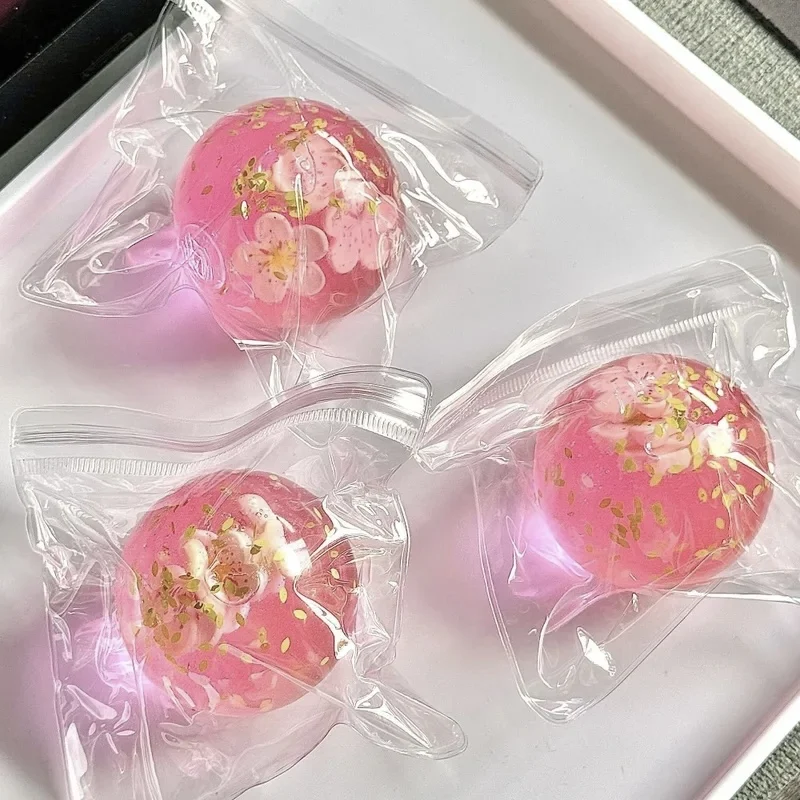 كرات الضغط على شكل زهر الكرز الوردي الإسفنجية، لعبة تململ حسية، سكويشات بطيئة الارتفاع للأطفال والكبار، هدية ضغط للاسترخاء