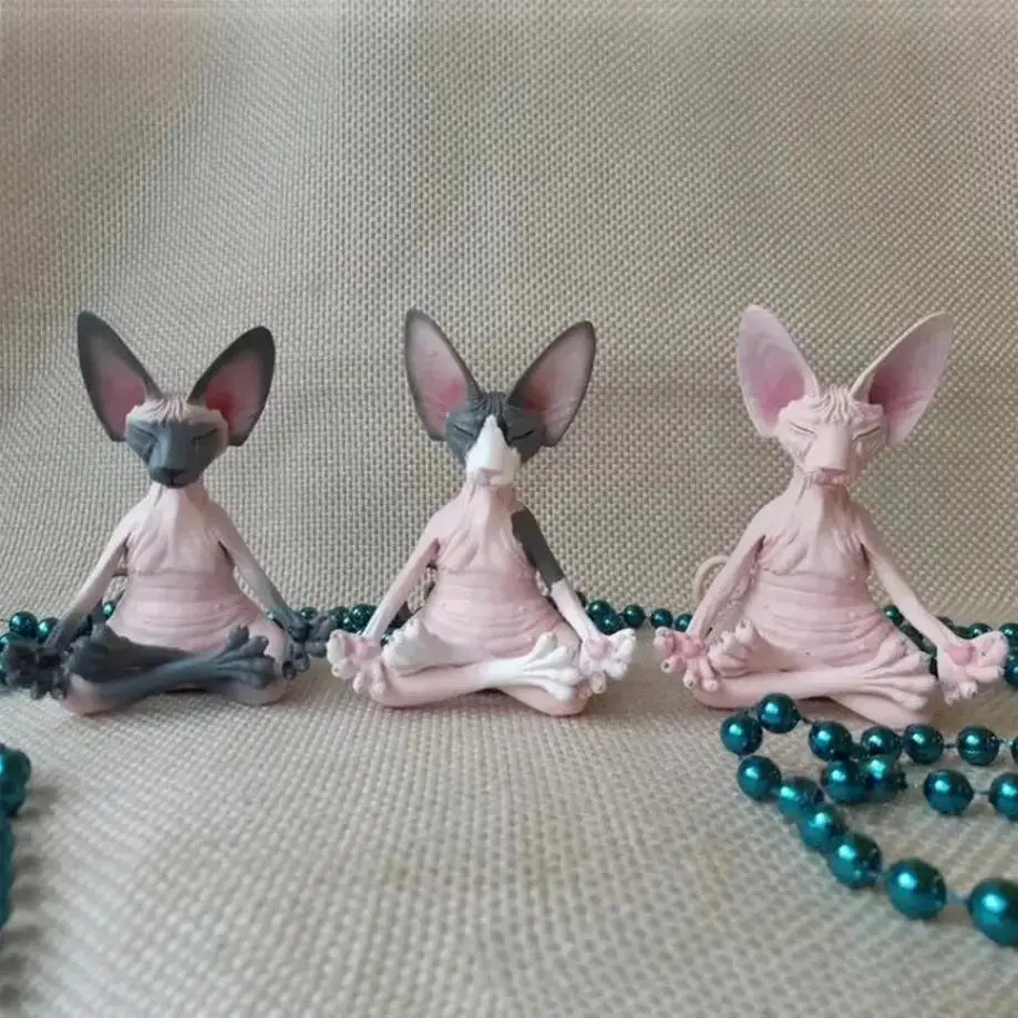 1pcs Creative Resin Sphynx Hairless Cat Figurine Meditation Yoga Pose Sculpture Indoor Desk Outdoor Lawn Garden Decor Ornament