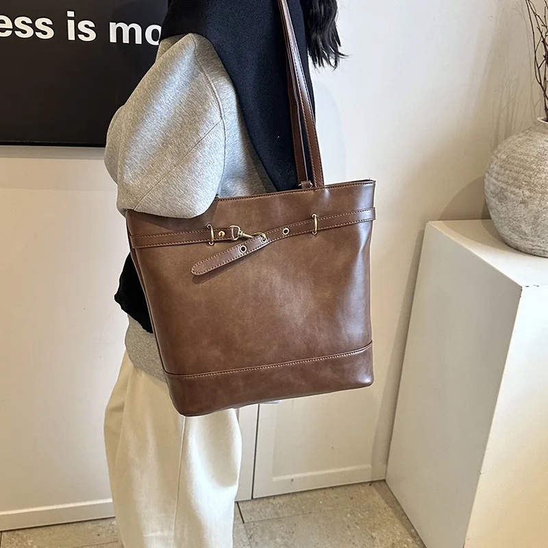 

Винтажный рюкзак-кошелек 2025 года, просторная женская сумка-трансформер, сумка через плечо 2 в 1, рюкзак в стиле ретро, повседневная сумка «день-ночь» ​