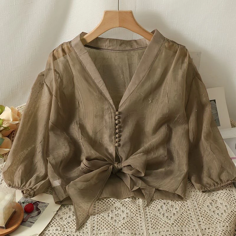 

Летний женский топ 2025: модный дизайн, тонкий, с рукавами-фонариками, V-образным вырезом, свободного кроя, из полиэстера, повседневный