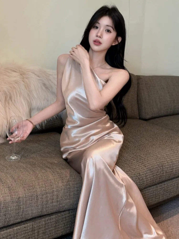

Elegant Evening Gown Sexy Backless Slant Shoulder Satin Long Dress Bodycon Dress Korean Style Commute Asymmetrical Princesse
