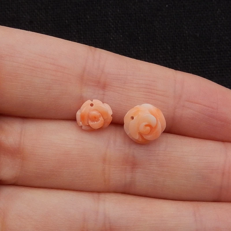 5Pcs Shell Carved Flower Pendants Beads,Natural Stone Fashion Jewelry Necklace Accessories 7x8x4mm 1g