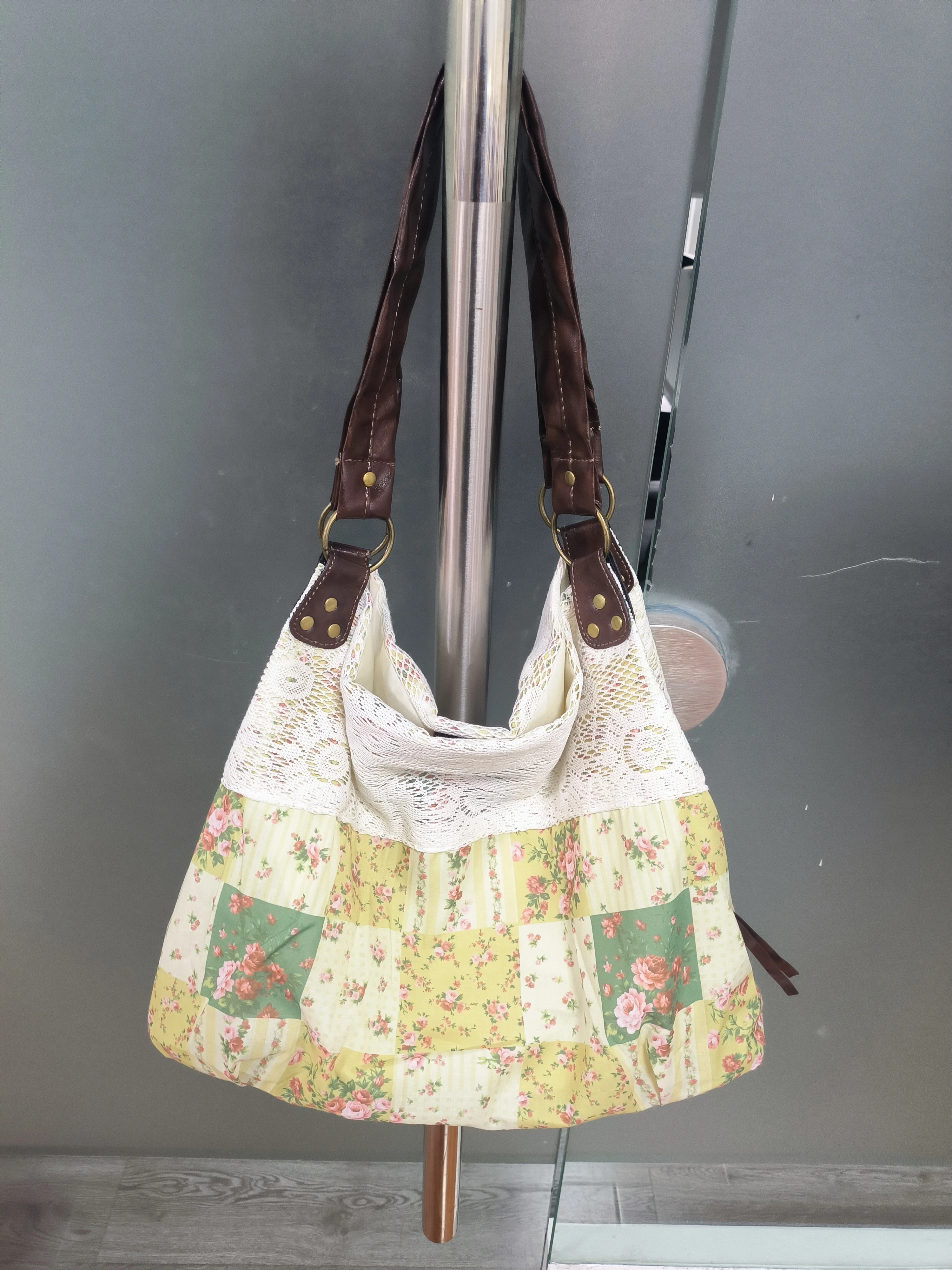 Böhmische Umhängetasche, Mori Girl Fairycore Damen Ditsy Floral Patchwork Handtasche mit Spitzenbesatz, Vintage Reise-Pendler-Einkaufstasche – Detail 2
