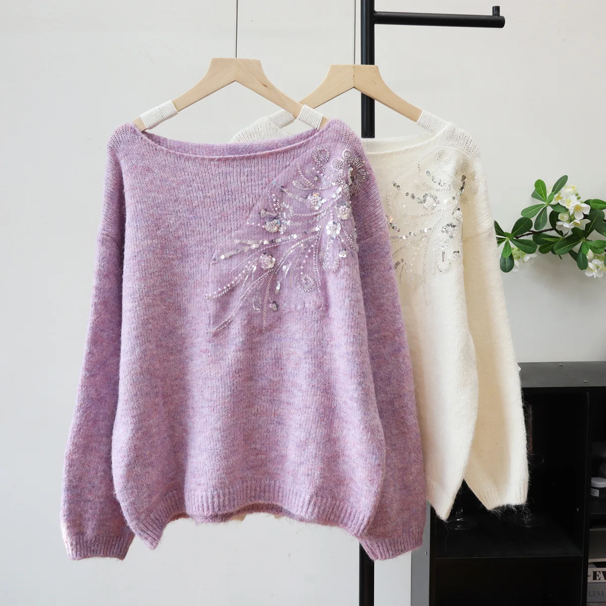 

Fashion Sequins Long Sleeve Pullover Sweater 2025 Women's Autumn Winter New Round Neck Casual Knitwear Sweet Loose Knit Tops